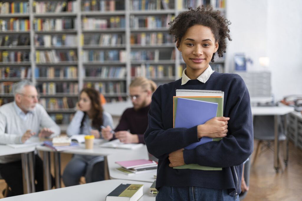 O que avaliar ao escolher entre um curso presencial e um EAD?